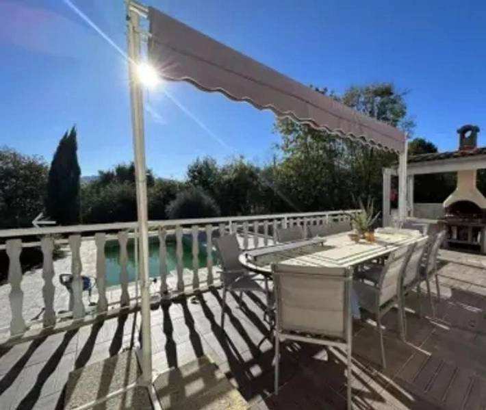 Location de vacances pour 10 personnes, avec terrasse ainsi que piscine et jardin, animaux acceptés à Saint-Laurent-de-Neste - 3