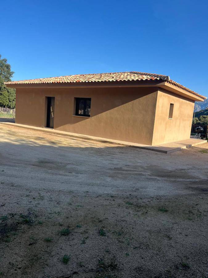 Location de vacances pour 6 personnes, avec vue ainsi que terrasse et jardin à Foce - 3
