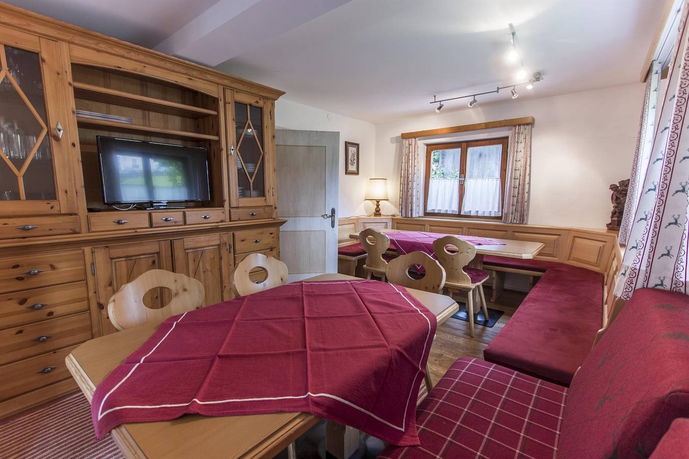 Ferienhaus (8-14 Personen/6 Sz) in Flachau, Ski Amadé