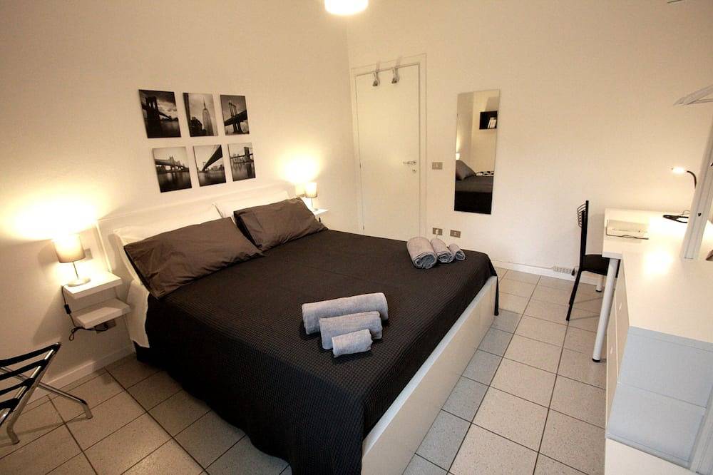 Entire apartment, Casa Bebe - adjacency Polyclinic and University in Modena, Modena Province