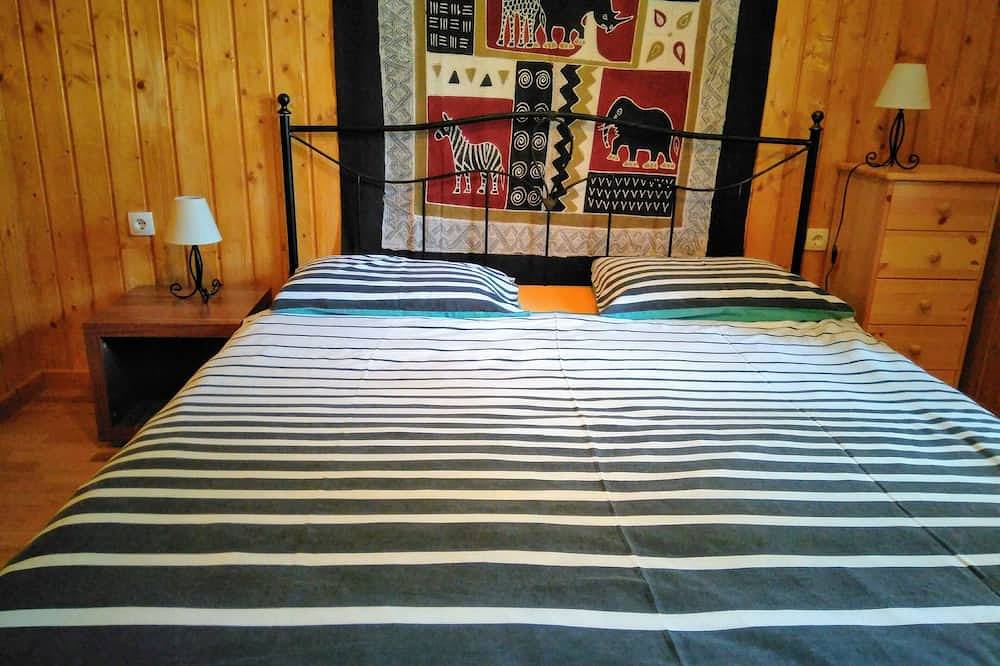 Holzhaus im Naturliebhaberpark Plitvicer Seen in Rudanovac, Plitvicer Seen