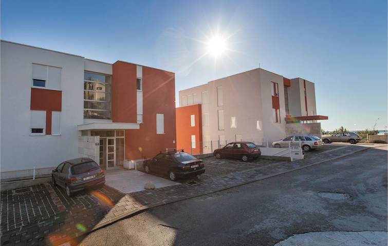 Gîte pour 4 personnes, avec terrasse à Podstrana - 2