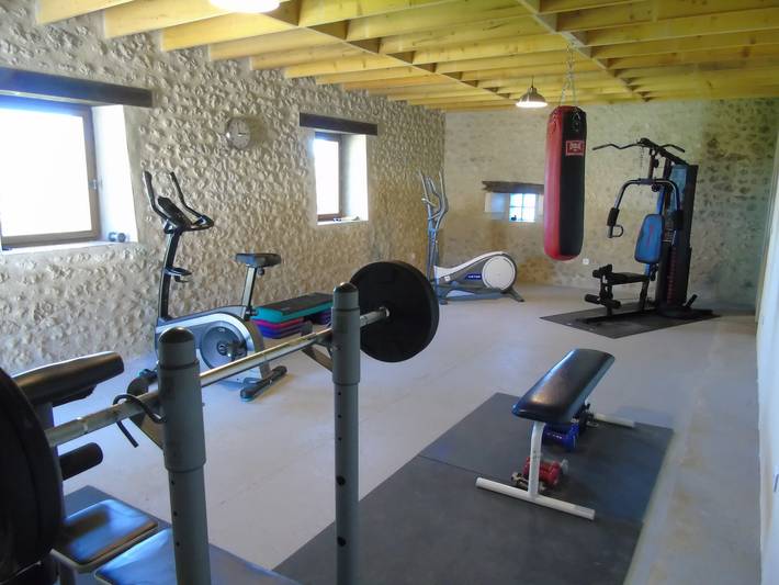 Gîte pour 6 personnes, avec Piscine à Salles-Lavalette - 3