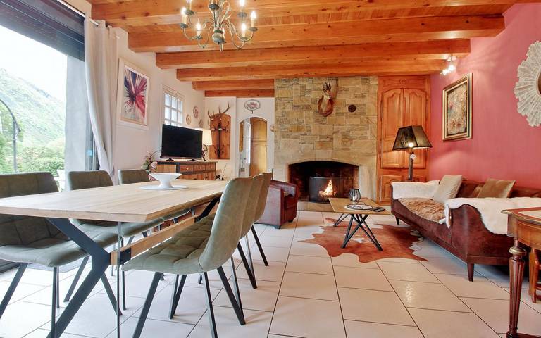 Gîte pour 6 personnes, avec jardin et piscine à Bourisp - 3