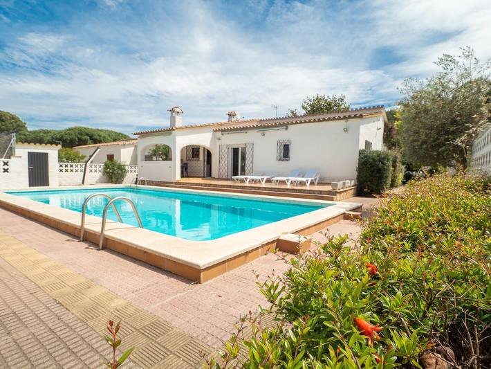 Villa pour 4 personnes, avec vue ainsi que terrasse et jardin, animaux acceptés à L'Escala - 2