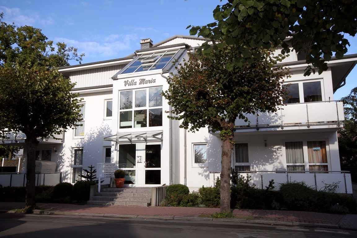 Ganze Ferienwohnung, Ferienwohnung mit Balkon, nur 50 m zum Ostseestrand  in Ostseebad Binz, Binz