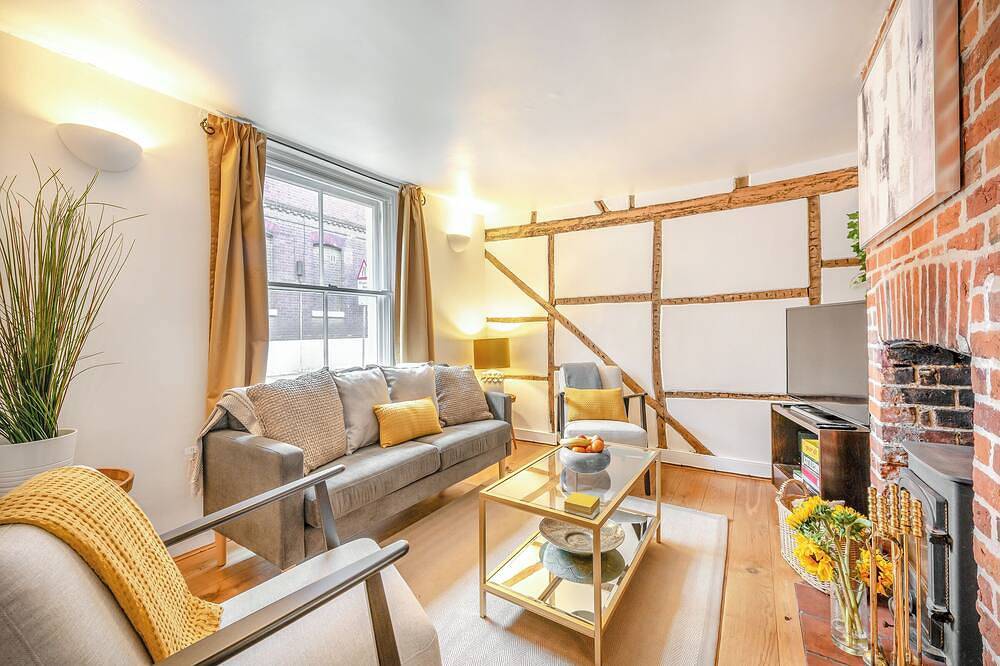 3 bedroom accommodation in Winchester in Winchester, South Downs