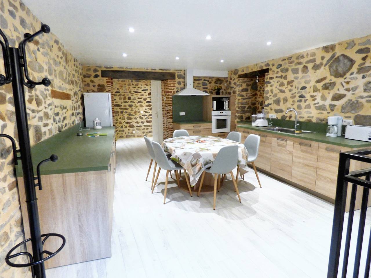 Casa cómoda en el corazón de Brioude con aparcamiento privado. in Brioude, Macizo Central