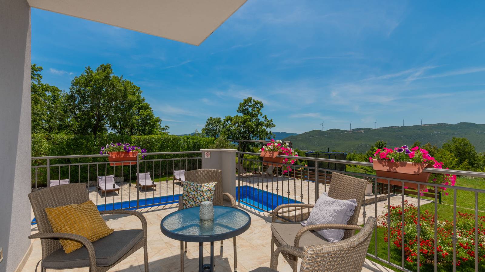 Villa Ruža - Omiš by Villas Guide in Dalmatinisches Zagora