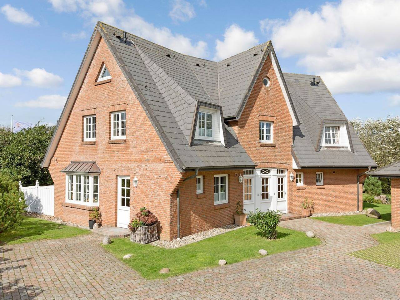 Enen-Neest, App. 2 - Suite Dreams am Dorfteich. Lässige Eleganz. Verträumte, zurückgezogene Lage. in Nordfriesische Inseln (Schleswig-Holstein) (Schleswig-Holstein), Wenningstedt