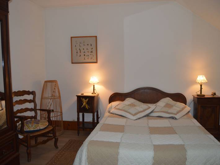 Gîte pour 2 personnes, avec terrasse dans Montchevrier