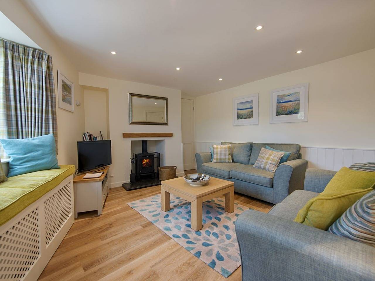 Junket Cottage in Newton and Noss, South Devon