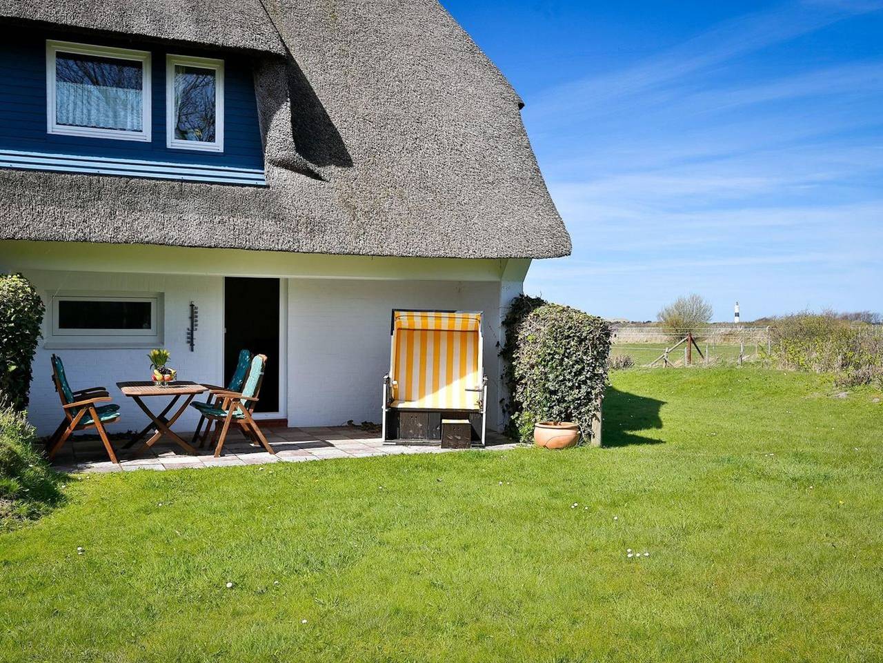 Ganze Ferienwohnung, Braderuper Heide - Gemütliches 2-Zimmer App. mit Terrasse, Garten, Wlan. Haustiere erlaubt. in Wenningstedt, Sylt