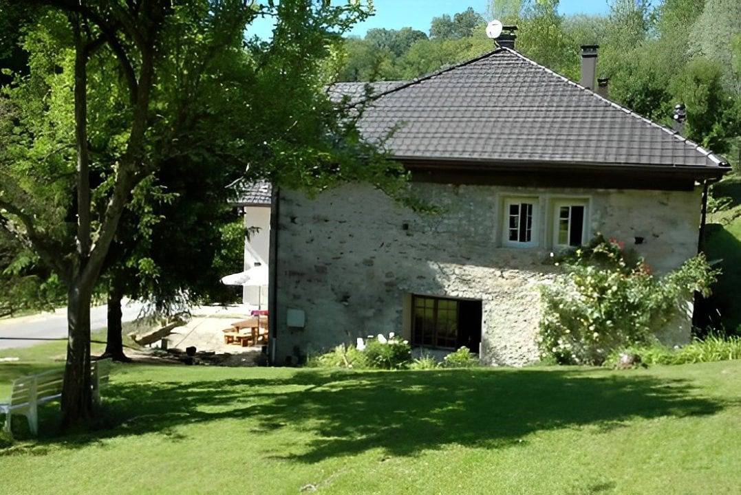 L'Epicurien - Chambre La Source in Chavanod, Région d'Annecy