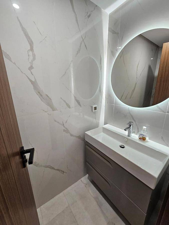 Gîte pour 6 personnes, avec piscine et terrasse à Bouskoura - 4