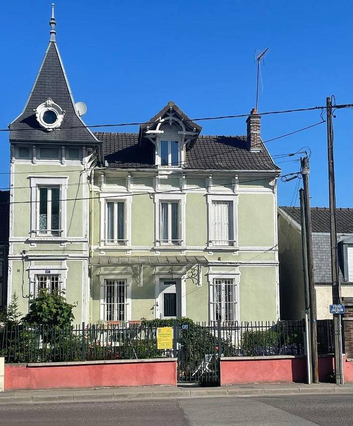 Chambre d’hôte pour 2 personnes, avec Jardin et Vue à Troyes