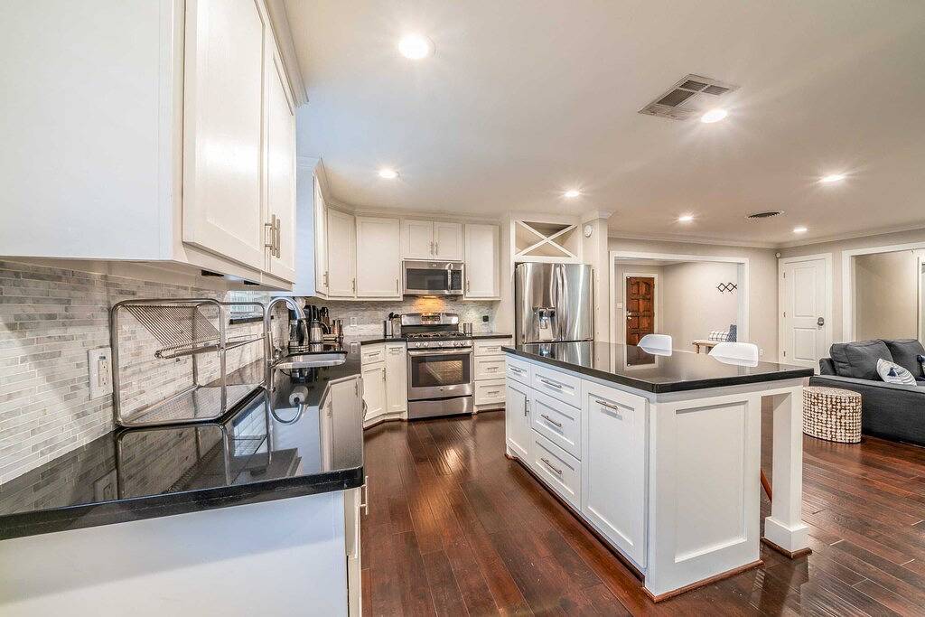 Gorgeous and Cozy Houston home w/ a private Pool in Houston, Harris County