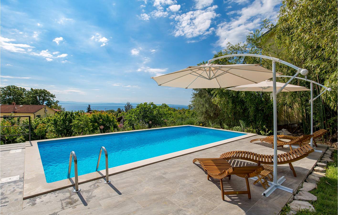 Ganze Ferienwohnung, Ferienwohnung für 4 Personen mit Garten in Ika, Opatija Riviera