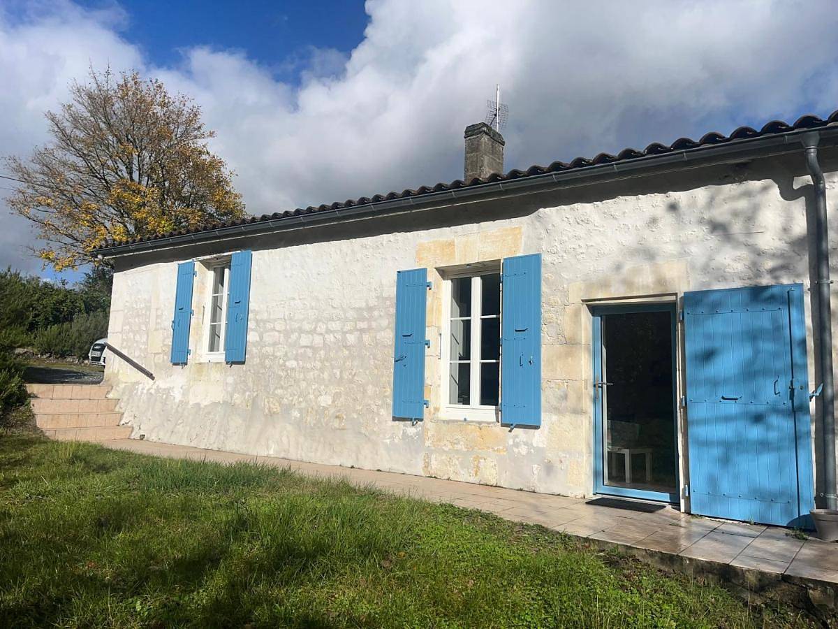 Charmante maison de campagne in Jonzac, Région de Jonzac