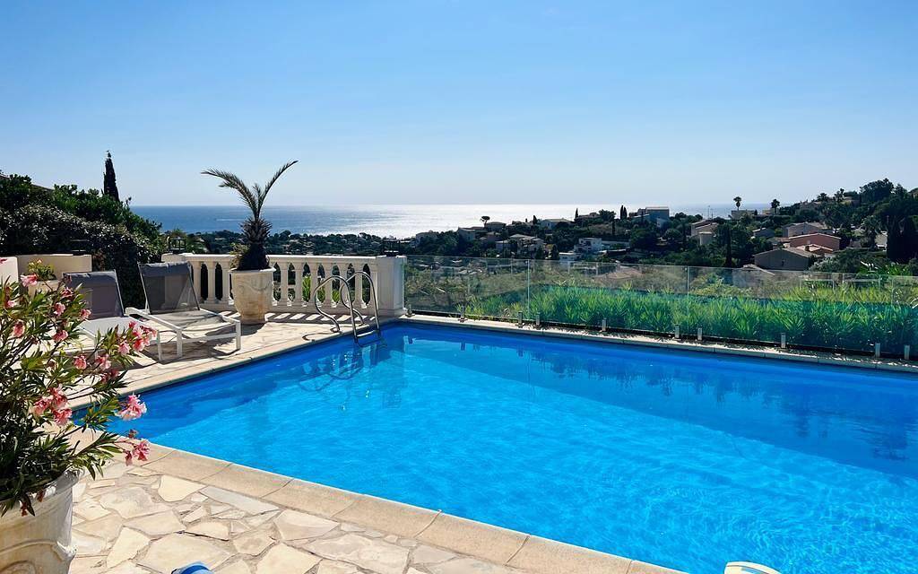 Villa für 8 Personen in Les Issambres mit Pool und weitem Meerblick in Roquebrune-sur-Argens, Mittelmeerküste (Frankreich)
