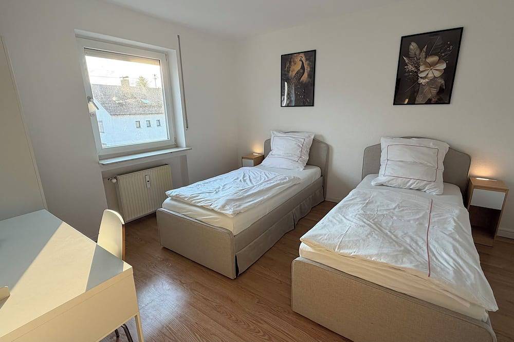Ganze Wohnung, For workers in Kötz/Günzburg: 4 beds | A8 | Garage in Kötz, Bayerisch Schwaben