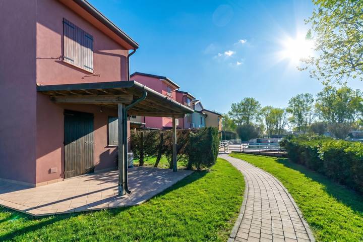 Ferienhaus für 2 Personen, mit Terrasse und Pool, kinderfreundlich in Venetien