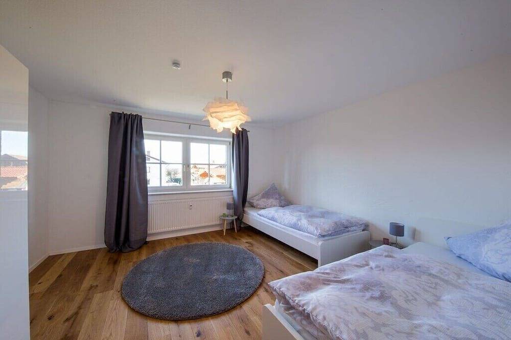 Ferienwohnung in Pähl mit Schwimmbecken in Pähl, Ammersee