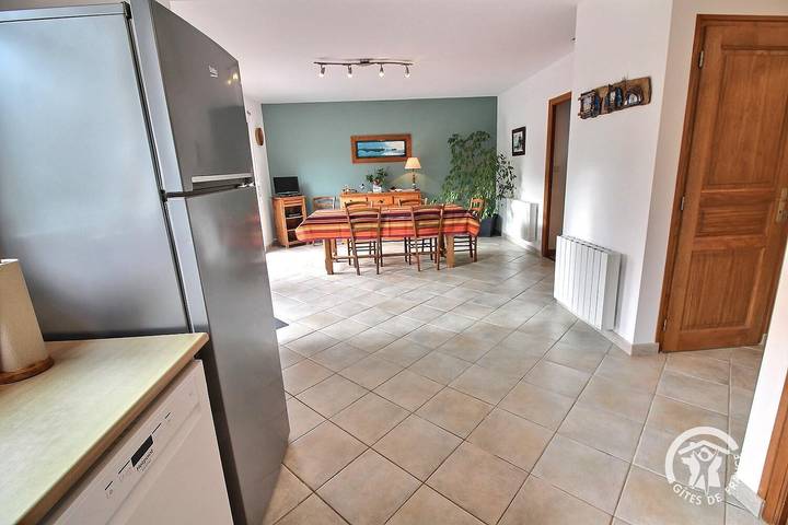 Gîte pour 4 personnes, avec terrasse et jardin à Penvénan - 4