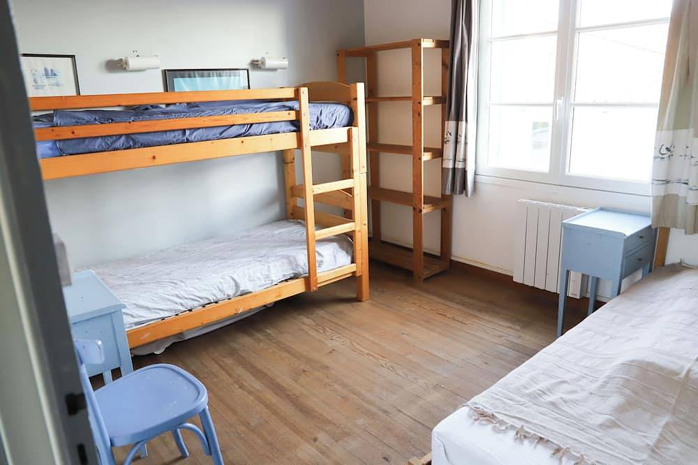 Maison Familiale de 4 Chambres au Coeur de Loix - Location à la Semaine in Loix, Ile de Re