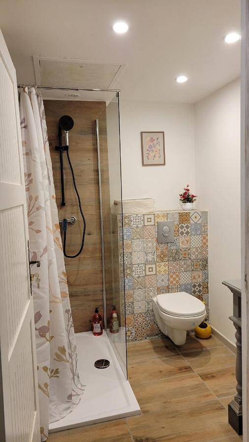 Chambre d’hôte pour 2 personnes, avec piscine ainsi que jacuzzi et jardin à Béziers - 2