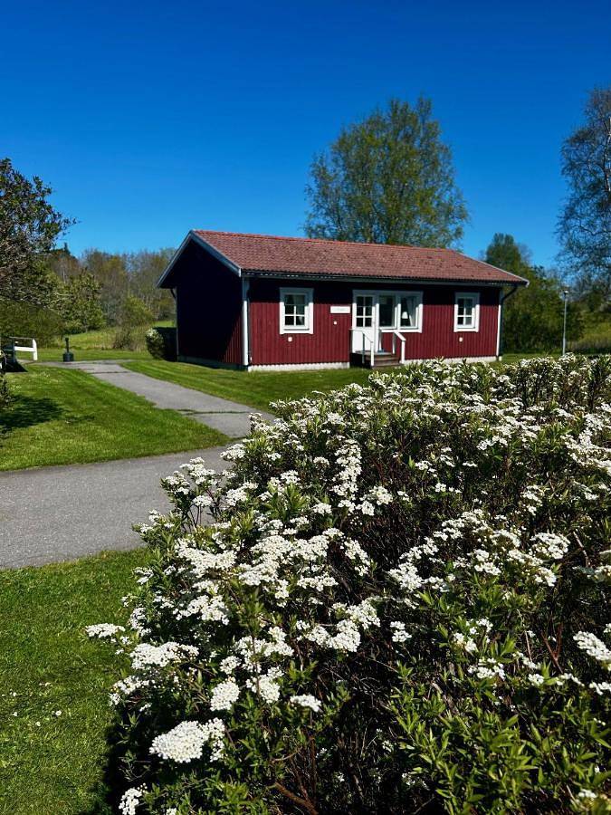 Ferienhaus für 6 Personen, mit Terrasse und Garten in Väddö