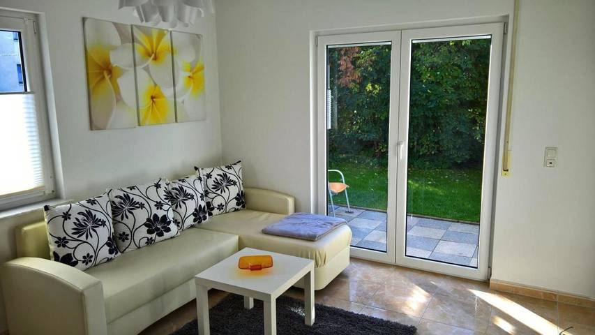 Ferienwohnung für 3 Personen, mit Terrasse und Garten sowie Ausblick in Korbach