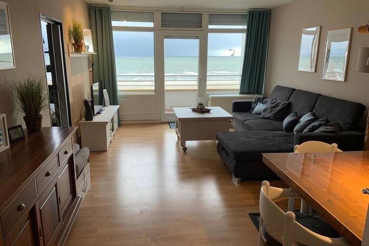 Ferienwohnung für 4 Personen, mit Balkon und Ausblick in Burgtiefe