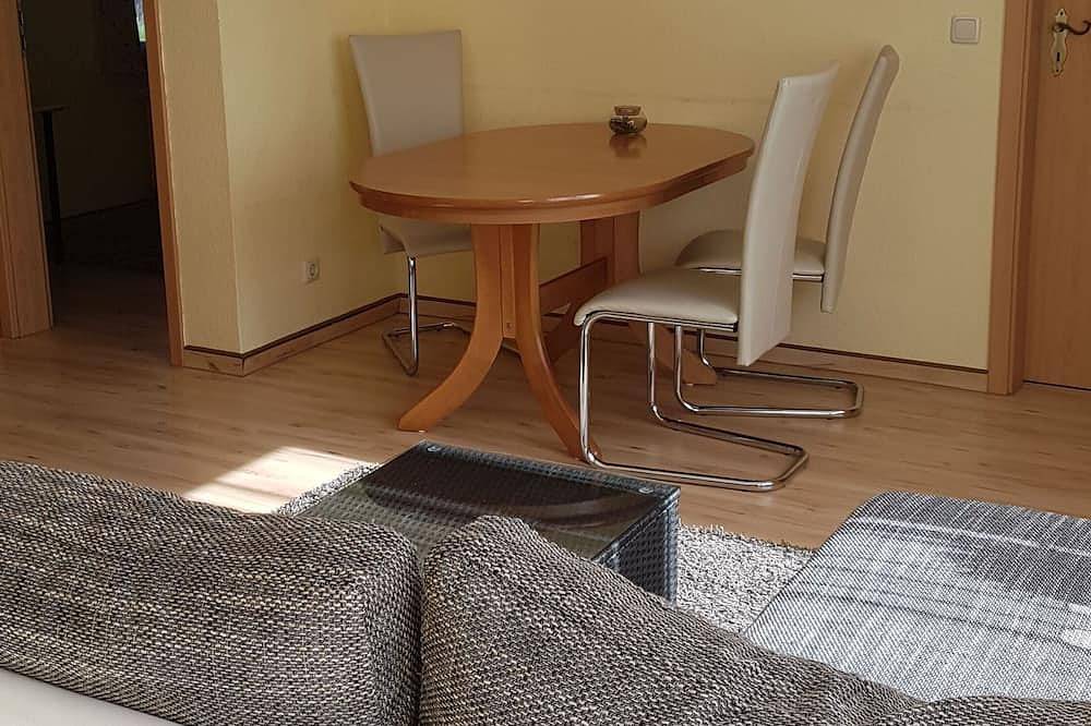 Gemütlicher Bungalow in direkter Küstenwaldlage - 5 min zum weißen Ostseestrand in Breege, Rügen