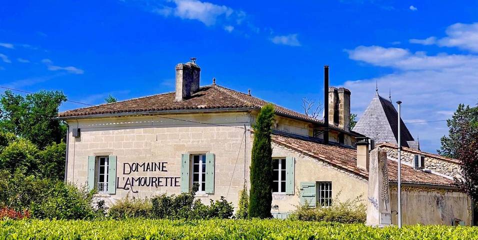 Location de vacances pour 2 personnes, avec piscine ainsi que jardin et vue à Tizac-de-Curton - 2