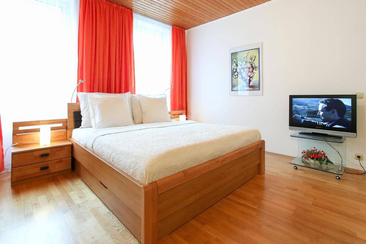 Ganze Wohnung, Lovely Apartment I Close to Main Station I 10 Minutes to Belvedere in Wien, Donau Niederösterreich