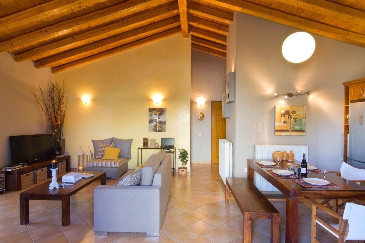 Villa Caramel in Άγιο Ιωάννη (Κέρκυρα), Κέρκυρα