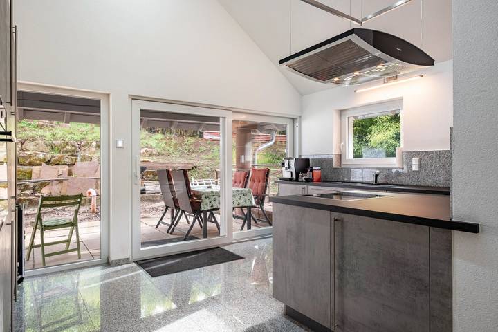 Gîte pour 5 personnes, avec jardin à Schramberg - 2