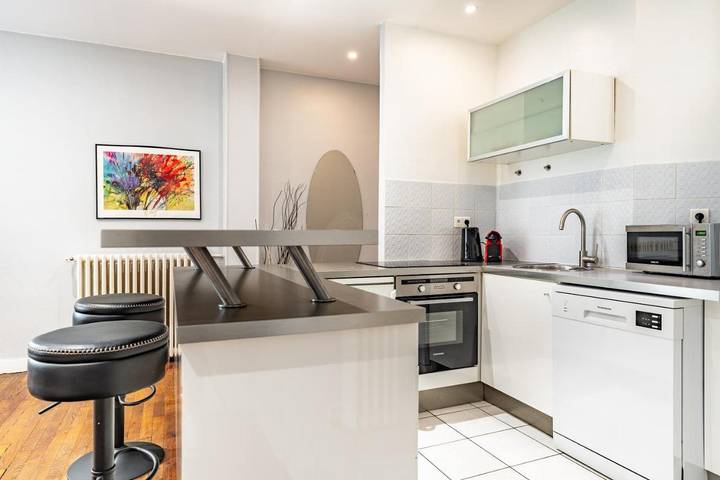 Gîte pour 4 personnes dans Theatre De La Tour - 3