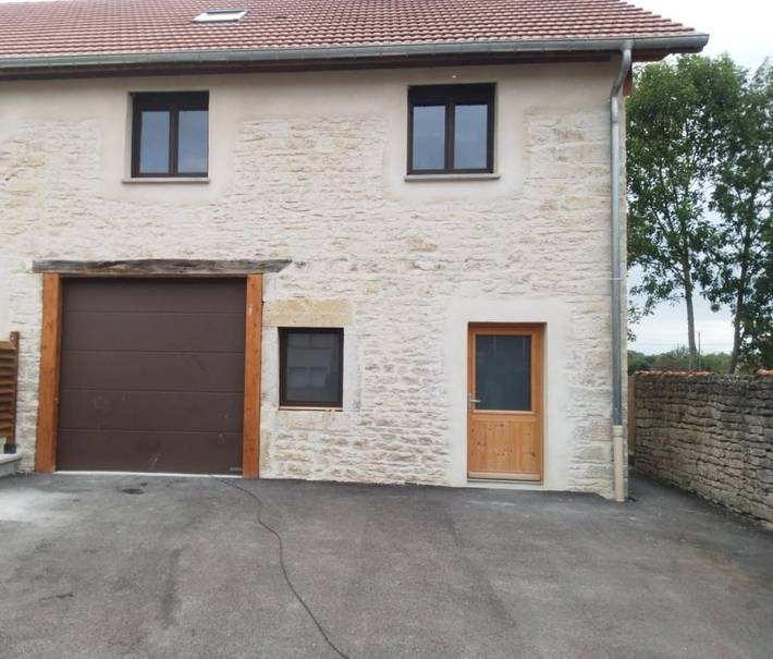 Gîte pour 11 personnes, avec terrasse à Lavans-Vuillafans - 4