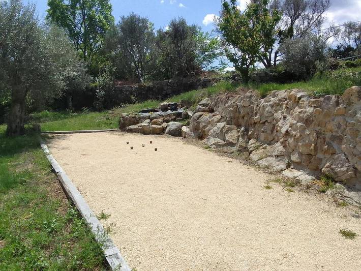Maison d’hôte pour 3 personnes, avec vue ainsi que jardin et piscine, animaux acceptés à Banne - 4