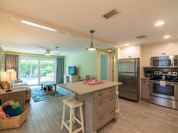 Cottage for 5 Guests in Holmes Beach, Anna Maria Island, Picture 2