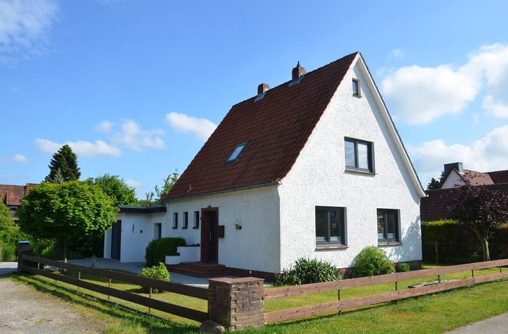 Ferienwohnung für 5 Personen, mit Balkon und Terrasse sowie Garten