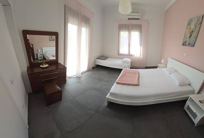 Ferienwohnung für 6 Personen, mit Ausblick und Garten in Tolo - 4