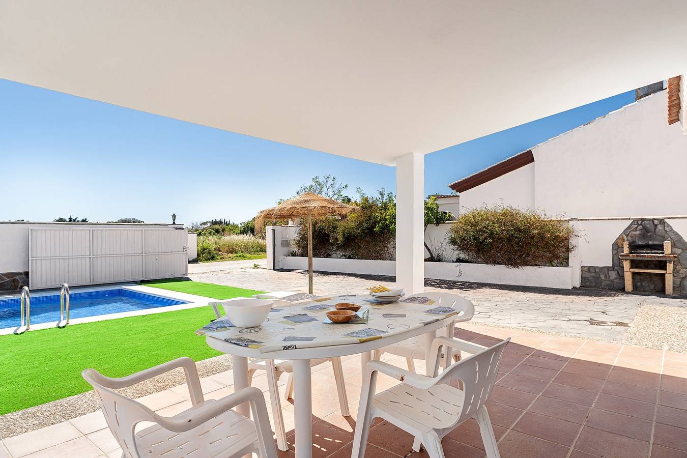 Casa de vacaciones "Palillero" para familias, cerca de la playa con piscina y aire acondicionado in Fuente del Gallo, Conil de la Frontera