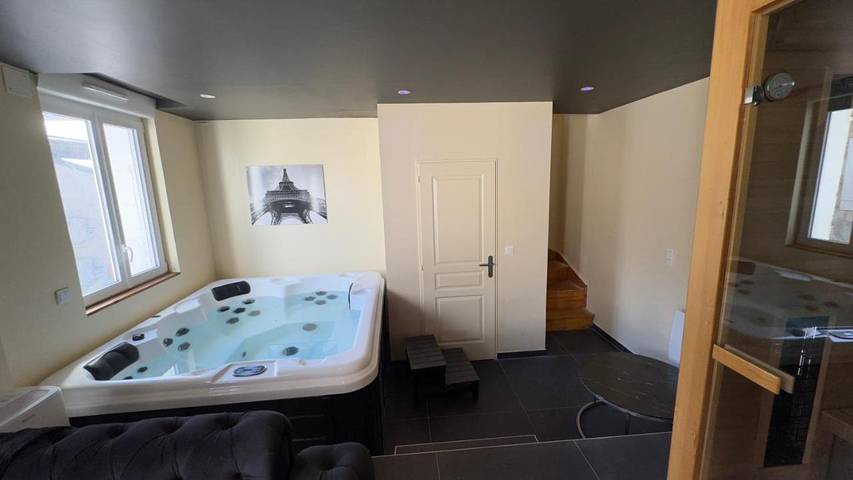 Gîte pour 2 personnes, avec jardin ainsi que jacuzzi et sauna dans Fontenoy - 4