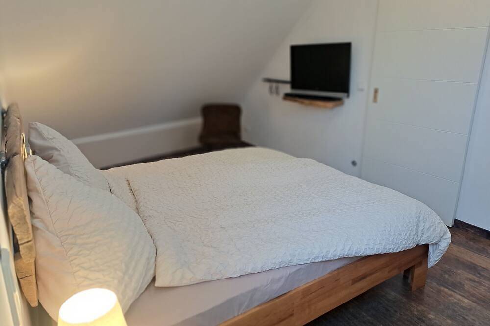 Neu! Ferienhaus in der Südeifel -5 Gehminuten Dinopark-Wandern-Echternach 4km in Ernzen, Eifelkreis Bitburg-Prüm