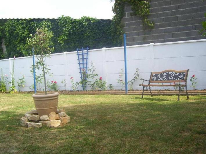 Location de vacances pour 9 personnes, avec terrasse et jardin, animaux acceptés à Clussais-la-Pommeraie - 3