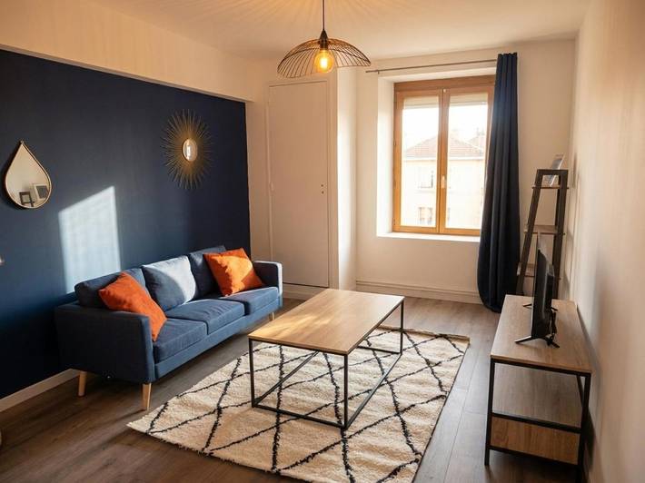 Gîte pour 3 personnes, avec Terrasse dans Office de Tourisme de Luxeuil-les-Bains