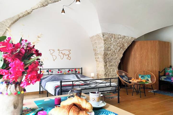 Entire apartment, For old-Stones lovers in Poussan, Mediterranean Coast (France)